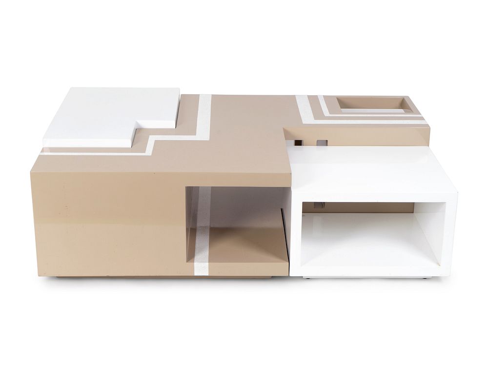 Appraisal: A Contemporary Three-Part Modular Lacquered Coffee Table Height x width