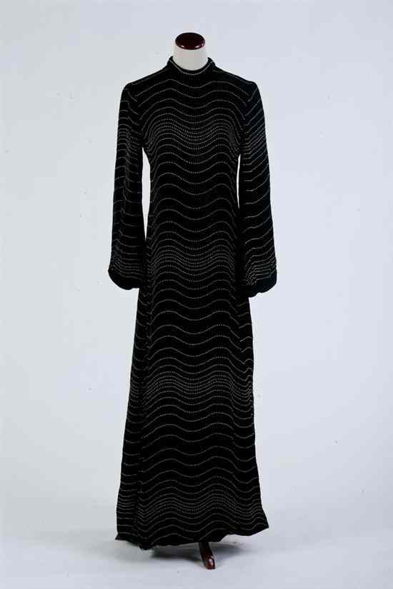 Appraisal: VINTAGE DONALD BROOKS BLACK AND WHITE VELVET SWIRL GOWN Swirled