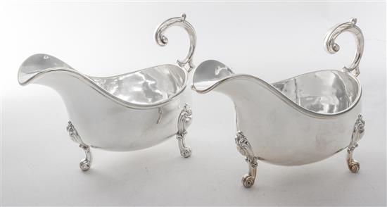 Appraisal: Sale Lot A Pair of English Silver-plate Sauce Boats Elkington