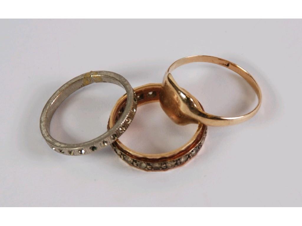 Appraisal: ct GOLD SIGNET RING AND A ct GOLD ETERNITY RING