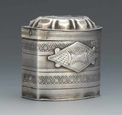 Appraisal: A Silver Dutch Snuff Box Rectangular shape with rounded front