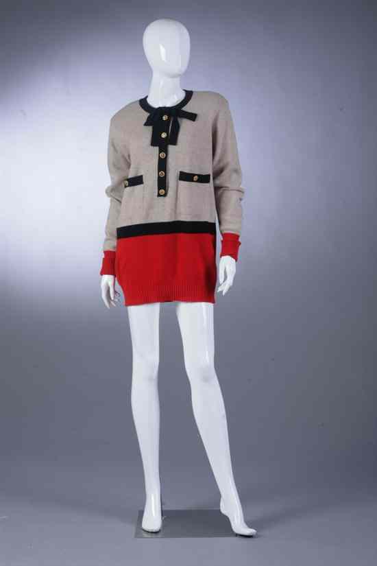 Appraisal: CHANEL CASHMERE COLORBLOCK TUNIC late s In beige black and