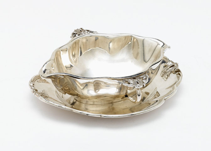 Appraisal: French silver sauce boat and underplate cardeilhac paris The scalloped