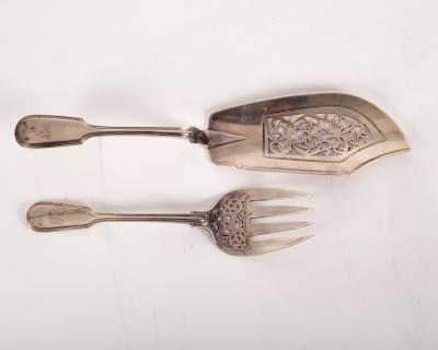 Appraisal: A matched pair of fiddle and thread pattern silver fish