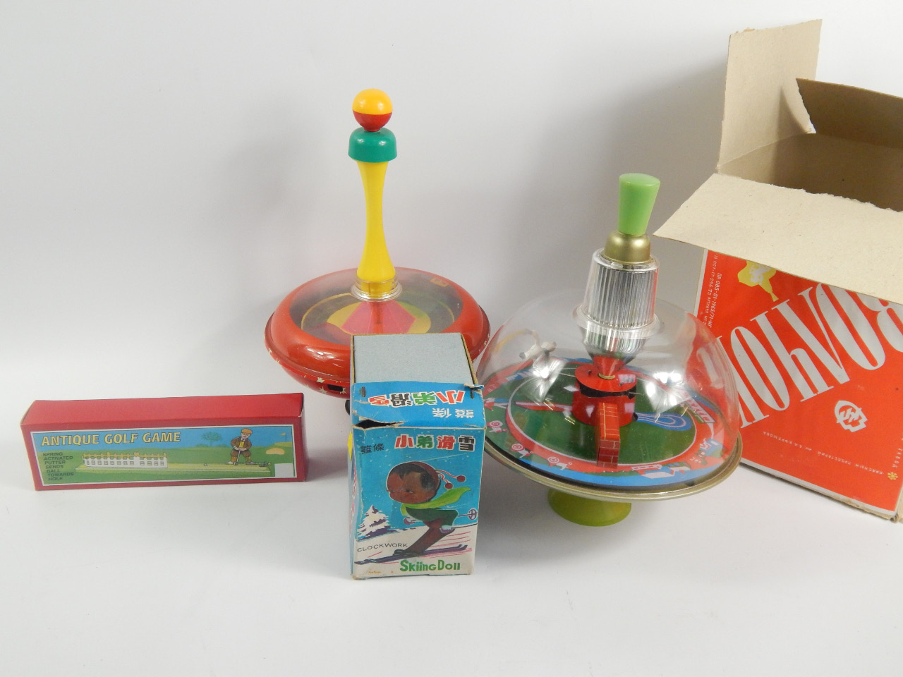 Appraisal: Various children's toys to include a Russian spinning top a