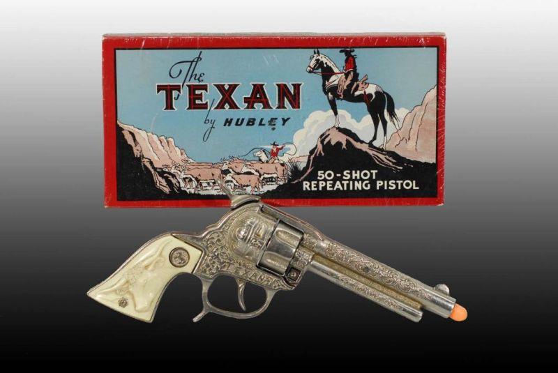 Appraisal: Lot of Hubley Diecast Texas Toy Cap Guns Description Working