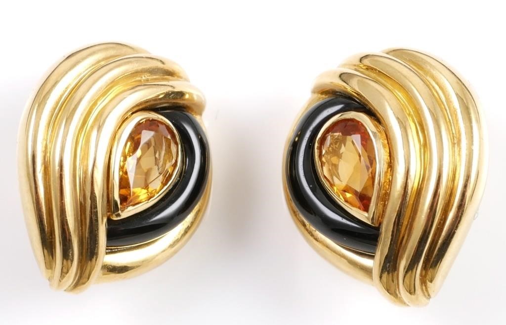 Appraisal: K CITRINE ONYX EARRINGS K yellow gold earrings with carved