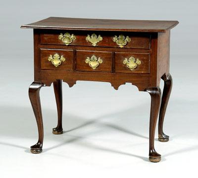 Appraisal: Salem Chippendale dressing table mahogany with white pine secondary bookmatched