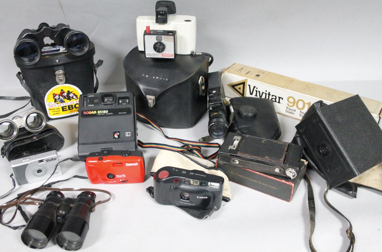 Appraisal: Various cameras equipment etc to include cased Polaroid cm high