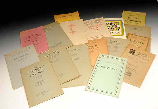 Appraisal: A QUANTITY of Booklets Leaflets Lectures mainly Poetry Classical Art