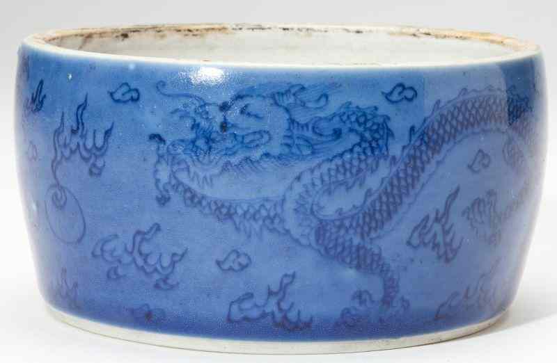 Appraisal: Rare Chinese Porcelain Cricket Containera thickly potted barrel form the