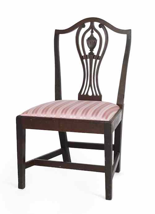 Appraisal: Mid Atlantic Federal mahogany dining chair ca with an urn