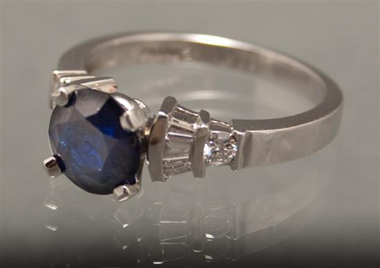 Appraisal: Lady's platinum diamond and sapphire ring center sapphire approximately ct