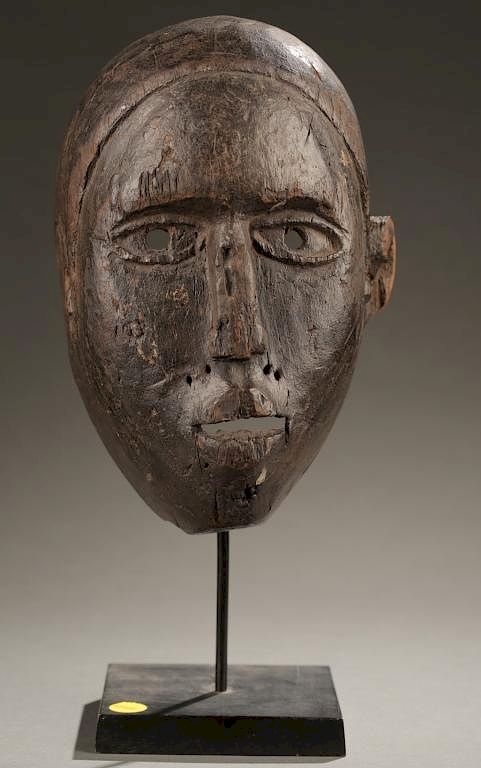 Appraisal: Kongo face mask first half th c A Woyo facemask