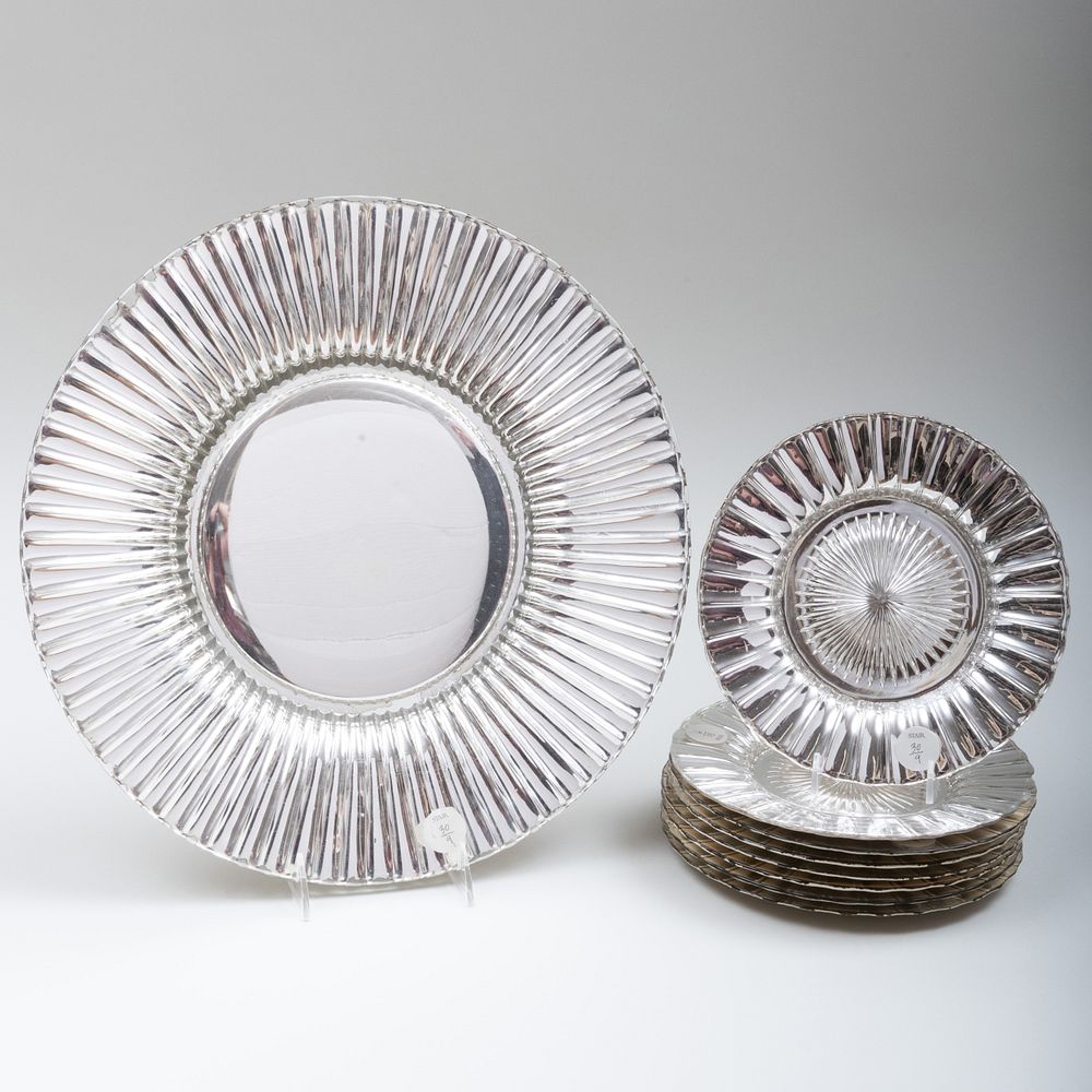 Appraisal: Set of Mercury Glass Plates Comprising Eight plates A charger