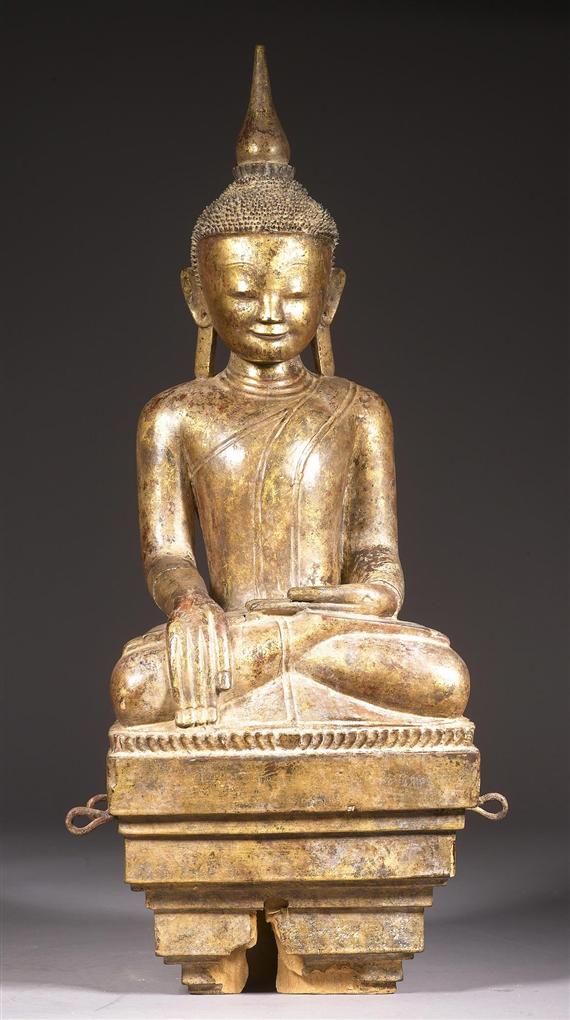 Appraisal: A LACQUERED WOODEN BUDDHA SHAKYAMUNI Burma Shan th th c