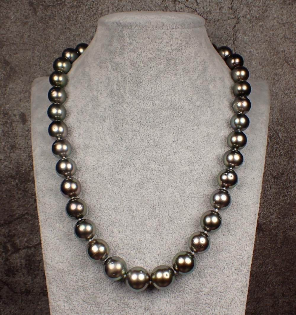 Appraisal: TAHITIAN PEARL AND FOURTEEN KARAT GOLD NECKLACE - hand knotted