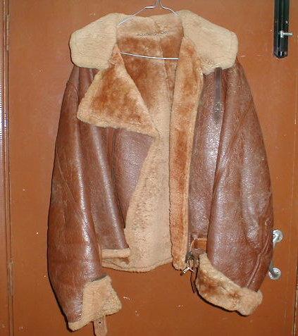 Appraisal: An 'Irvin' leather flying jacket no labels