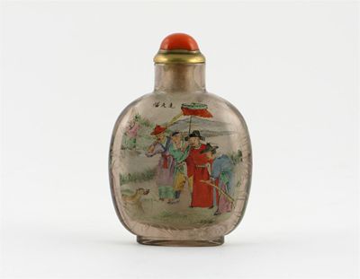 Appraisal: A Chinese interior painted snuff bottle decorated with figures in