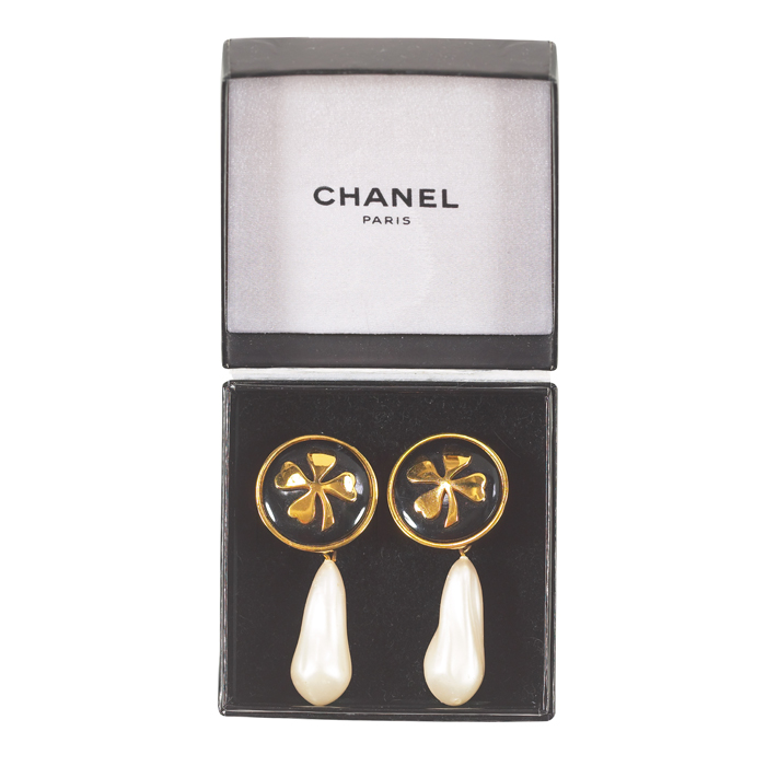 Appraisal: Chanel earrings pearl drop with four-leafclover enamel design original box