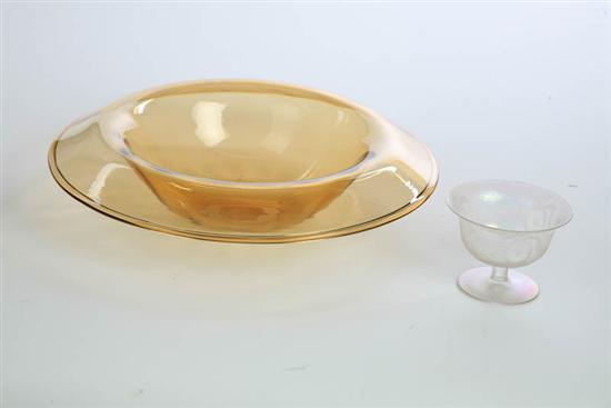 Appraisal: TWO PIECES OF ART GLASS An amber Sinclaire center bowl