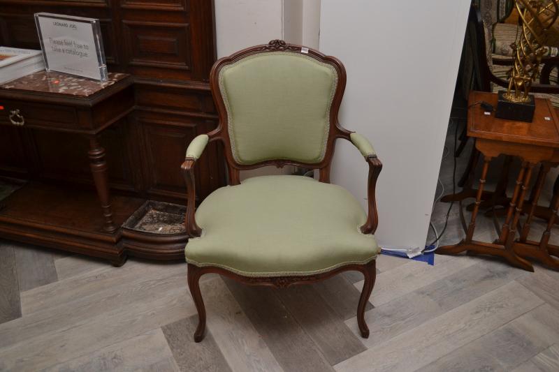 Appraisal: A PAIR OF GOOD QUALITY REPRODUCTION LOUIS XVI ARM CHAIRS