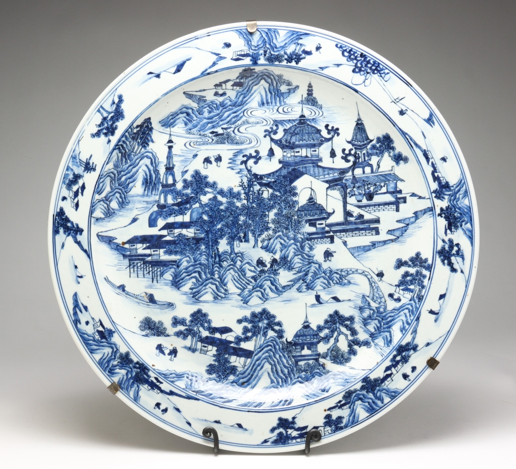 Appraisal: CHINESE EXPORT CHARGER Second half th century Impressive size with