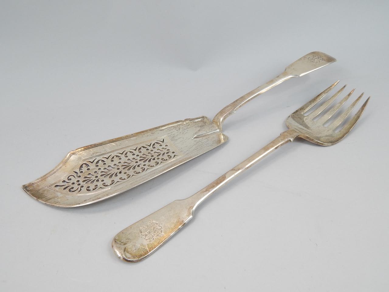 Appraisal: A Victorian silver matched fish serving set comprising fork and