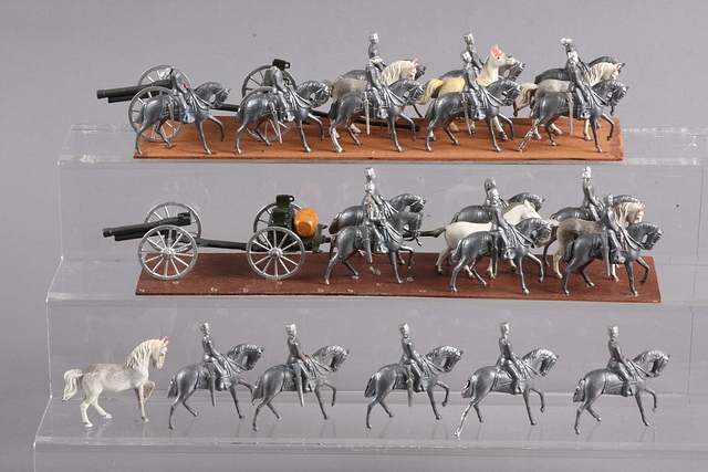 Appraisal: Assorted lot of mounted figures with limbers and cannons unpainted