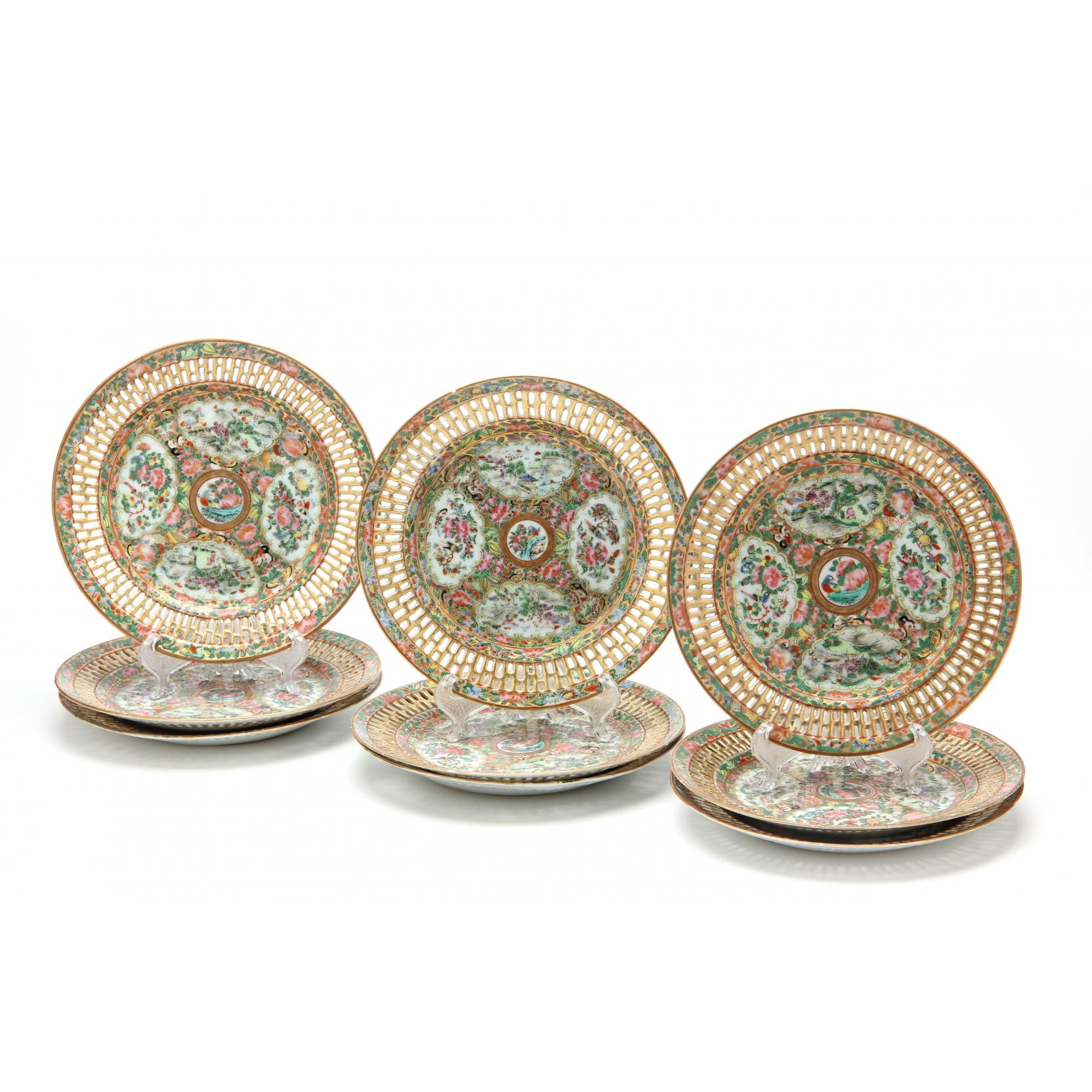 Appraisal: Set of Nine Unusual Rose Medallion Plates late th century