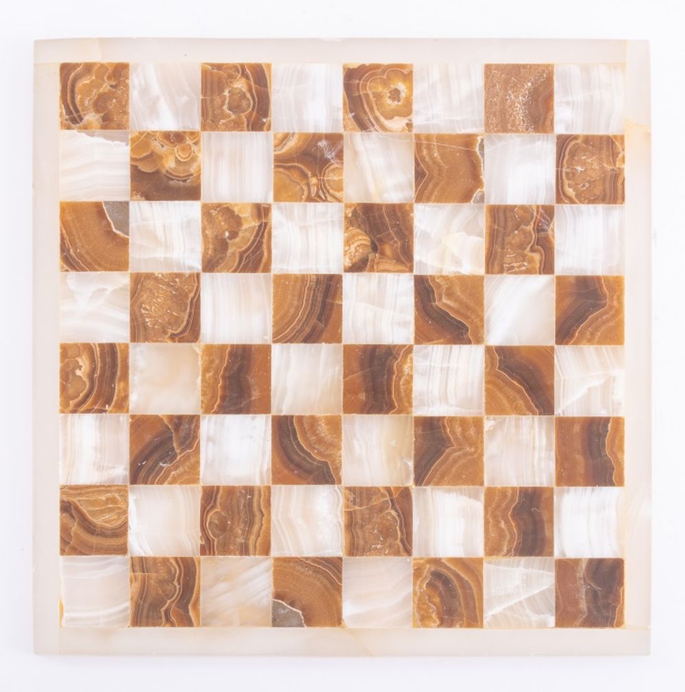 Appraisal: MEXICAN WHITE AND BROWN ONYX GAME BOARD Mexican white and