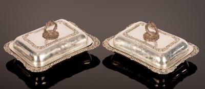 Appraisal: A pair of George III silver entr e dishes and