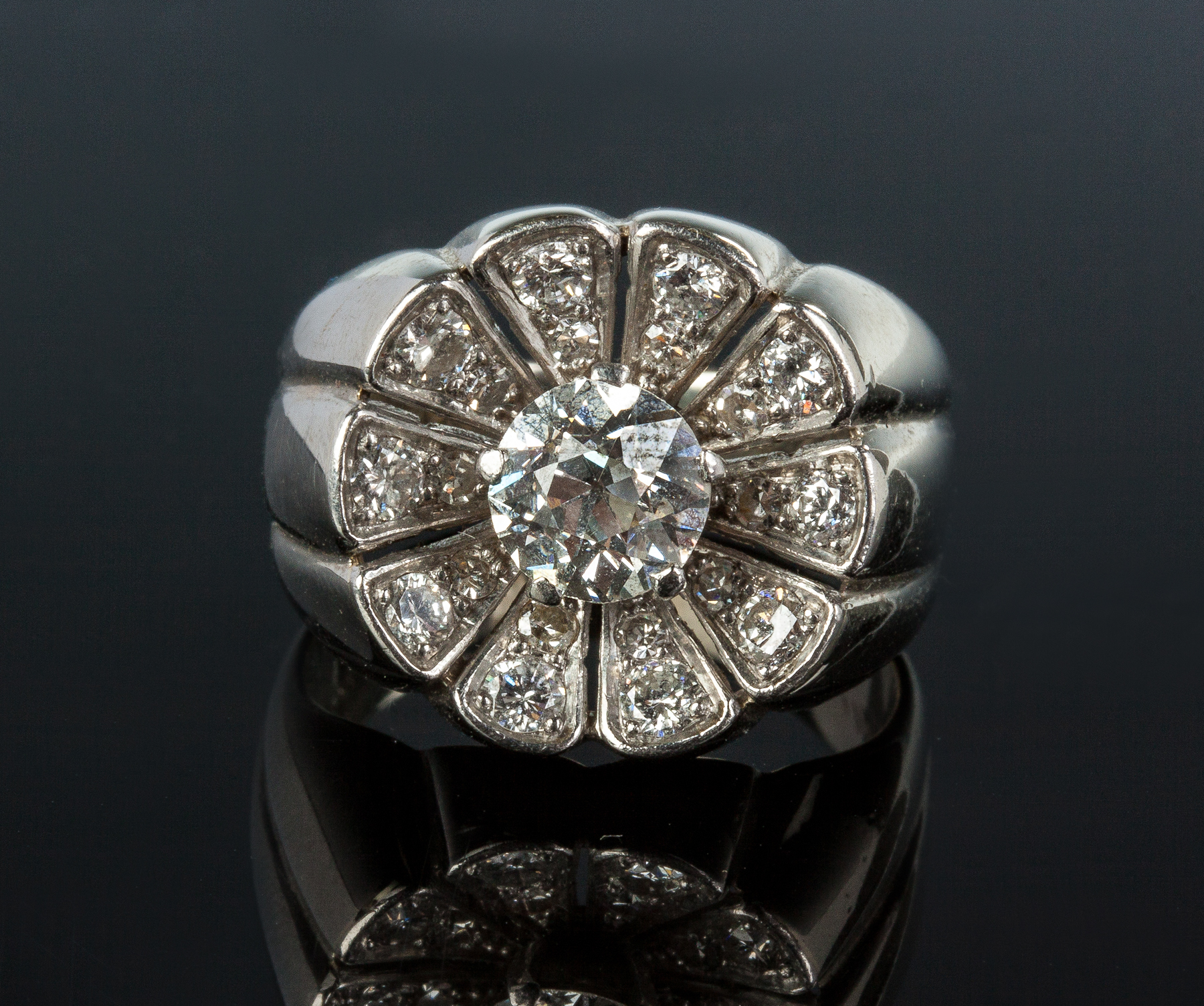 Appraisal: K White Gold and Diamond Custom Made Ring Center diamond