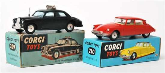 Appraisal: Two Corgi Cars including Riley Pathfinder Police Car black with