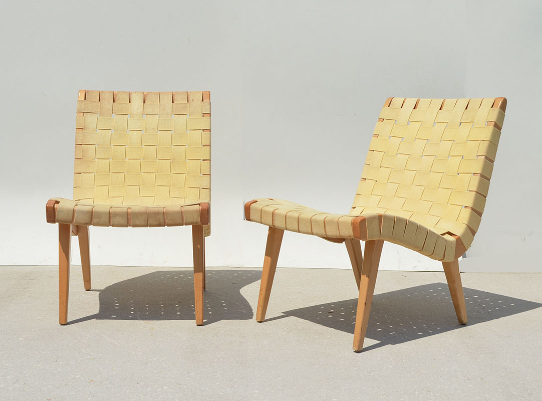 Appraisal: PAIR JENS RISOM FOR KNOLL STRAP LOUNGE CHAIRS Blond wood