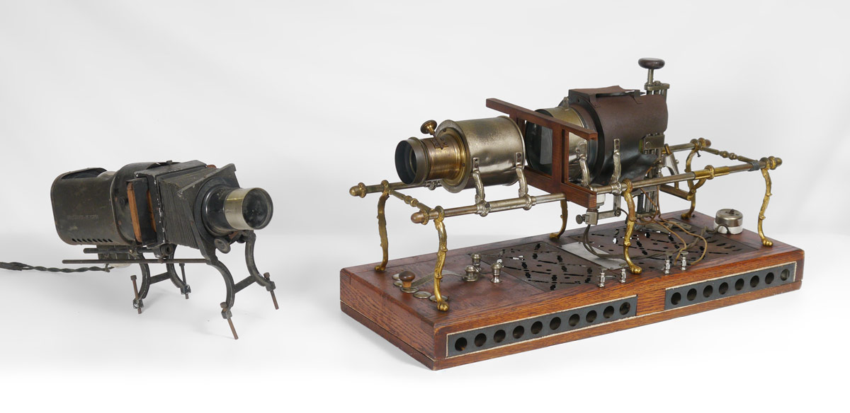 Appraisal: PETTIBONE SCIOPTICON ELECTRIC MAGIC LANTERN Made for larger plates plaque