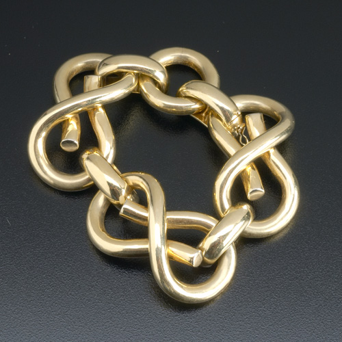 Appraisal: Italian bold link k yg bracelet designed as a line