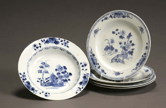 Appraisal: Set of Four Chinese Export Blue and White Plates Jiaqing-Daoguang