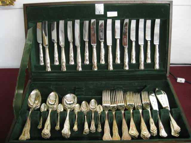 Appraisal: pc English Silverplate Flatware Servicefor both dinner lucheon sizes ''Kings''