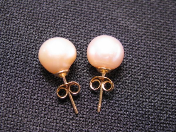 Appraisal: Pair of pink pearl earrings mm kt gold Condition good