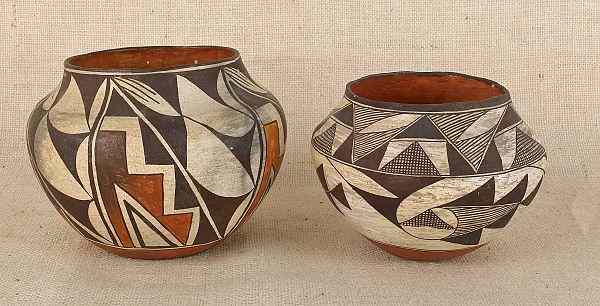 Appraisal: Two Acoma pottery jars h and h