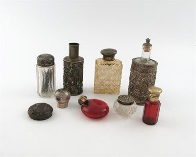 Appraisal: A mixed lot of silver mounted dressing table bottles mixed