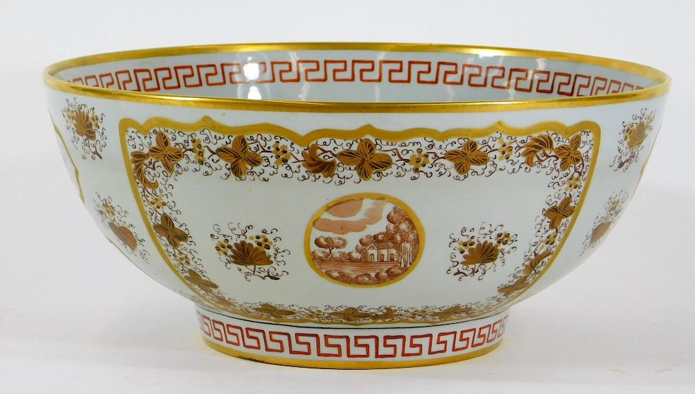 Appraisal: French Samson Chinese Export Porcelain Bowl French Early th Century