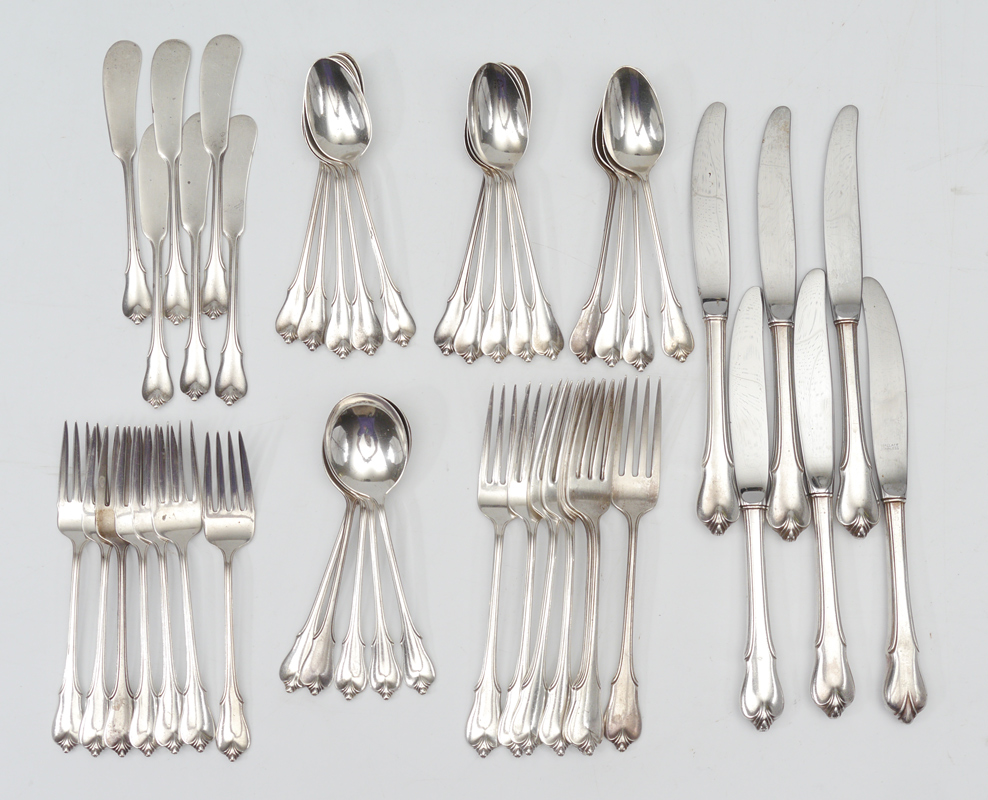 Appraisal: WALLACE GRAND COLONIAL STERLING FLATWARE Approx pieces in the Grand