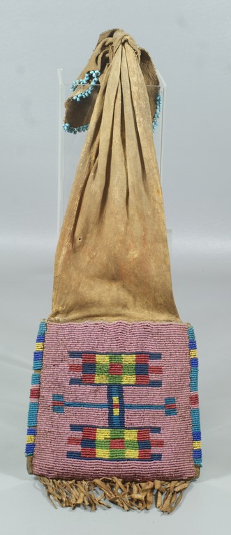 Appraisal: Native American pipe pouch with beaded decoration high including fringe