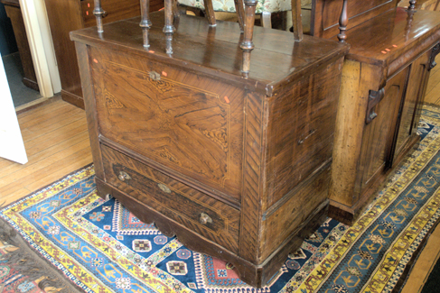 Appraisal: GREMAN INLAID LIFT TOP TRAVELLERS CHEST