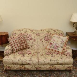 Appraisal: Ralph Lauren Home upholstered loveseat Ralph Lauren Home upholstered loveseat