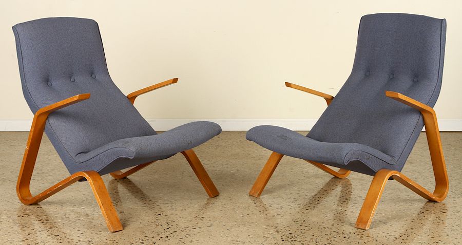 Appraisal: PAIR EERO SAARINEN KNOLL GRASSHOPPER CHAIRS A pair of upholstered