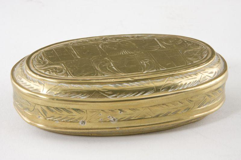 Appraisal: Dutch Brass Snuff Box th century lid engraved with heraldry