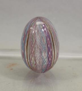 Appraisal: Murano Style Glass Paperweight Egg Murano Style Glass Paperweight Egg